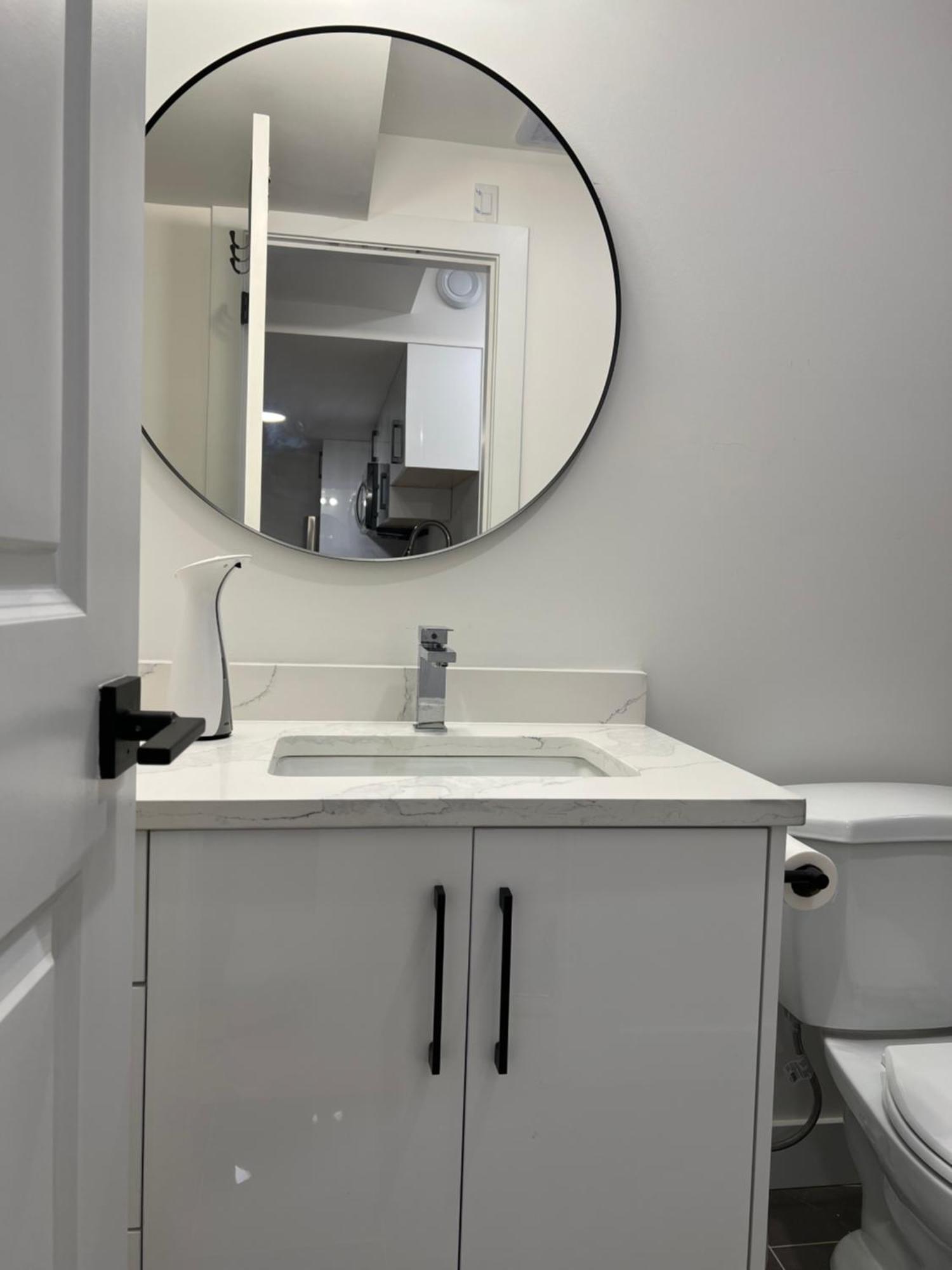 2Bd Modern Guest Suite Near Lec Лэнгли Экстерьер фото